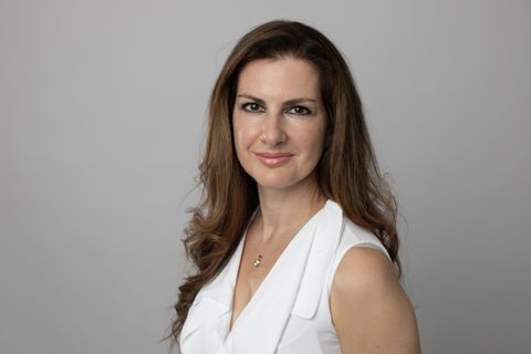 Dr Anna Nuttall